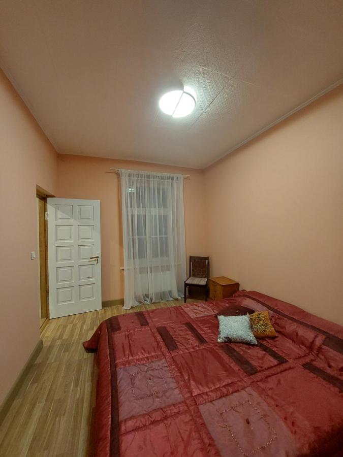 Pils Ielas Apartamenti Kandava Zewnętrze zdjęcie